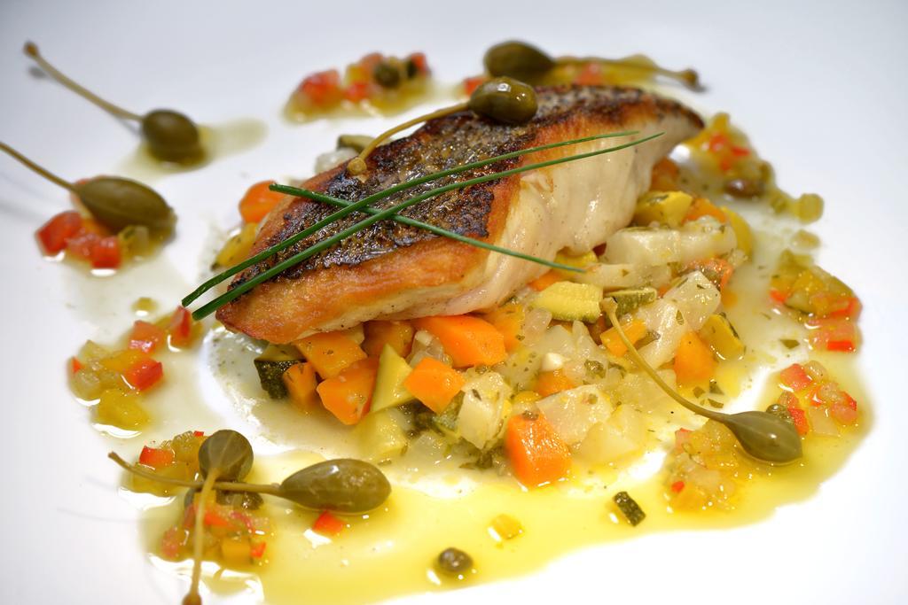 Logis - Restaurant Le Relais De Comodoliac Saint-Junien