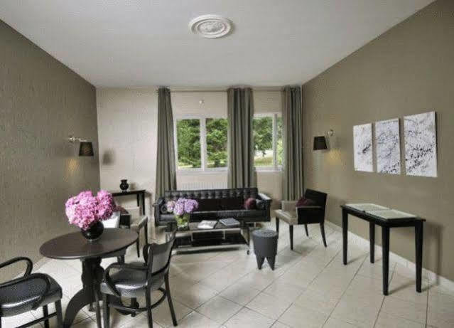Logis - Restaurant Le Relais De Comodoliac Hotel Saint-Junien